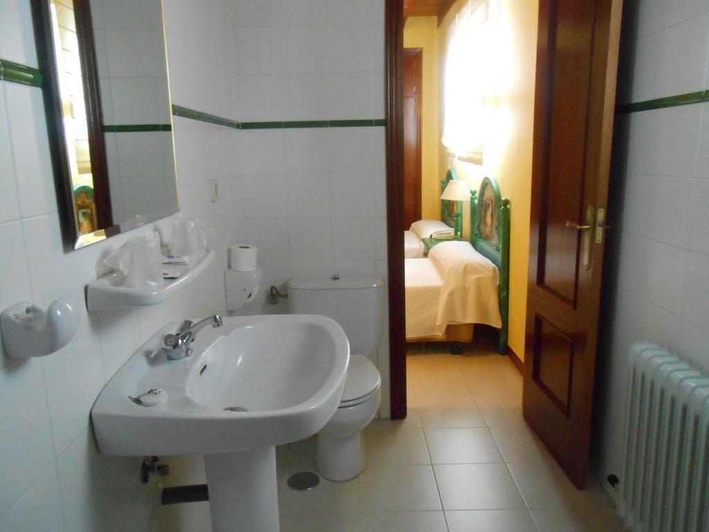 Hostal Burgos Torrecaballeros Kültér fotó